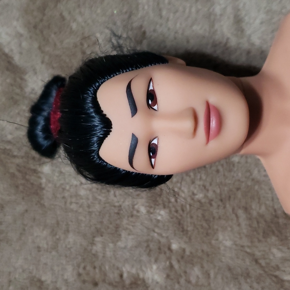 Li Shang doll from Mulan